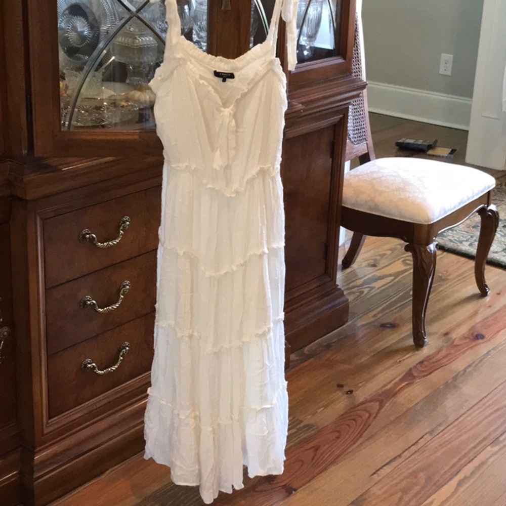 Ruffle dress, tie straps, M